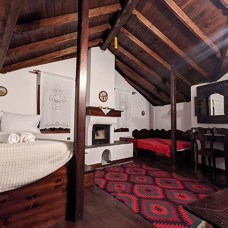 Traditional Guesthouse Lanari Livadi  エクステリア 写真