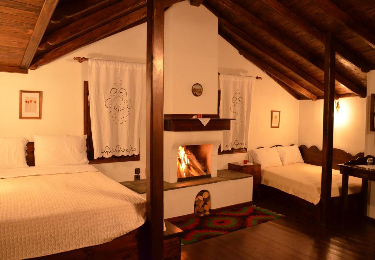Traditional Guesthouse Lanari Livadi  エクステリア 写真